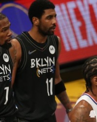 NBA独行侠加时争议绝杀太阳终结对手八连胜登顶联盟引热议
