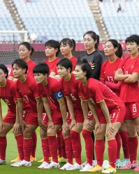  那不勒斯新帅首秀失利，球迷高呼下课  