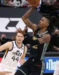  特雷杨30分难救主，老鹰负于尼克斯  